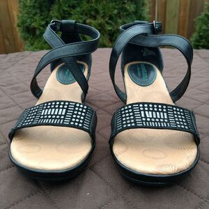 Montana Ladies Black Wedge Cross Strap Shoes Sz 7